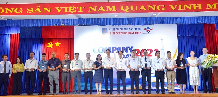 Ngày hội Company Day PVU 2021 – Cầu nối gắn kết mối quan hệ hữu cơ giữa doanh nghiệp, nhà trường và sinh viên