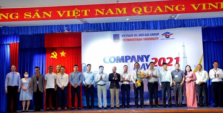Ngày hội Company Day PVU 2021 – Cầu nối gắn kết mối quan hệ hữu cơ giữa doanh nghiệp, nhà trường và sinh viên