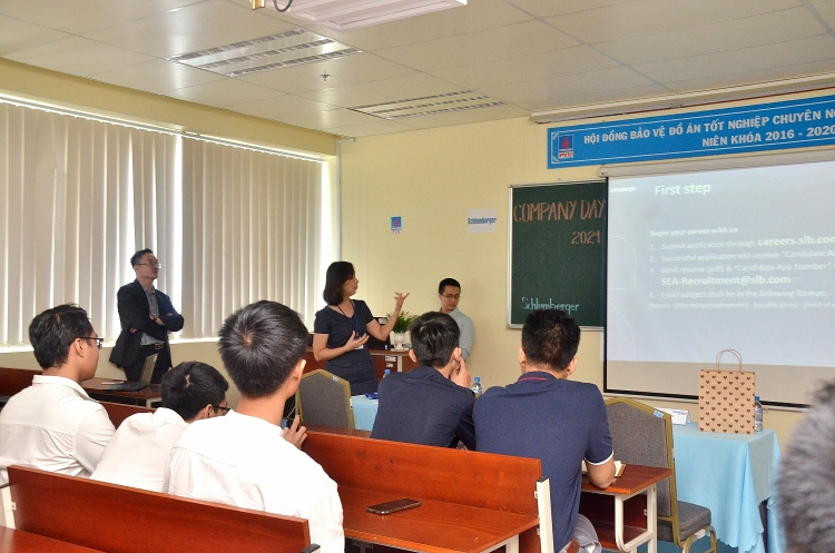 Ngày hội Company Day PVU 2021 – Cầu nối gắn kết mối quan hệ hữu cơ giữa doanh nghiệp, nhà trường và sinh viên