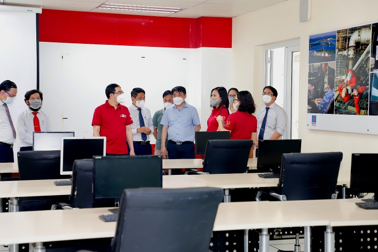 Trường Đại học Dầu khí Việt Nam ký biên bản hợp tác với Đại học Bách khoa Hà Nội