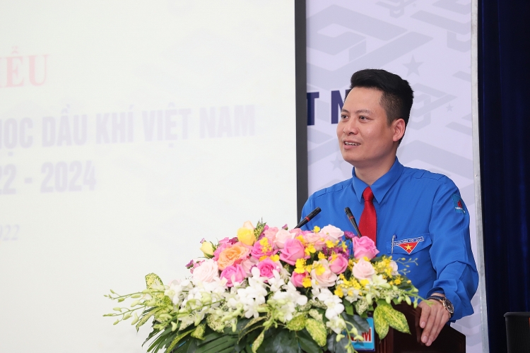 Tuổi trẻ PVU: Trí tuệ, trách nhiệm, khát vọng, tiên phong Tuổi trẻ PVU: Trí tuệ - Trách nhiệm - Khát vọng - Tiên phong