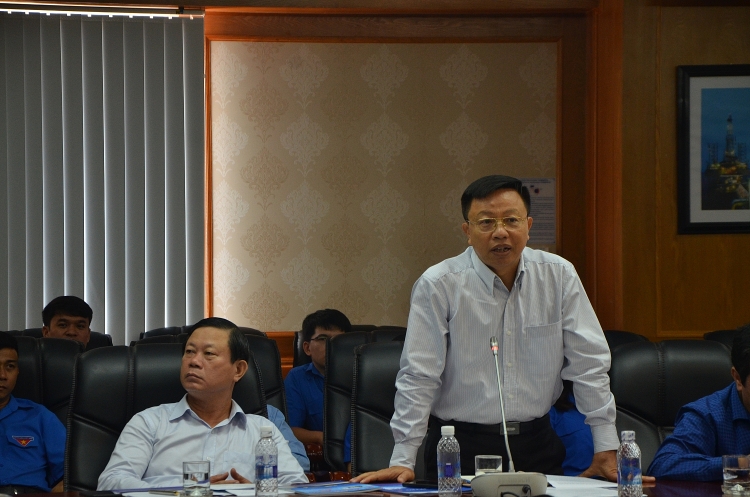 doan thanh nien tap doan to chuc dien dan dvtn phan dau tro thanh dang vien dang cong san viet nam