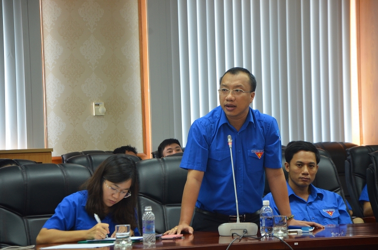 doan thanh nien tap doan to chuc dien dan dvtn phan dau tro thanh dang vien dang cong san viet nam