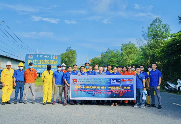Tuổi trẻ Dầu khí với “Tuyến đường Thanh niên – Ngày Thứ bảy xanh” Tuổi trẻ Dầu khí với “Tuyến đường Thanh niên – Ngày Thứ bảy xanh”