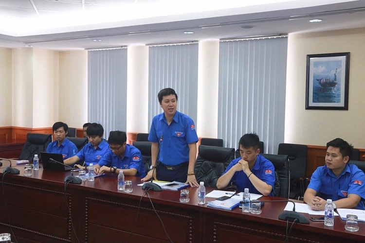 tuoi tre vietsovpetro voi cong tac khoan va thiet ke khai thac mo dau khi