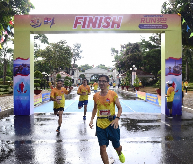 Vietsovpetro Run 2022 với chủ đề “Chạy Vì sức khỏe cộng đồng - Vì một Vietsovpetro phát triển bền vững” Chạy Vì sức khỏe cộng đồng - Vì một Vietsovpetro phát triển bền vững