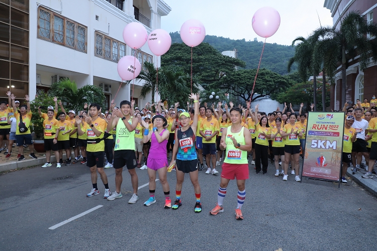 Vietsovpetro Run 2022 với chủ đề “Chạy Vì sức khỏe cộng đồng - Vì một Vietsovpetro phát triển bền vững” Chạy Vì sức khỏe cộng đồng - Vì một Vietsovpetro phát triển bền vững
