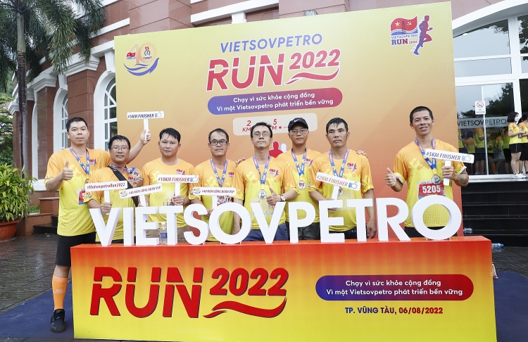 Chạy Vì sức khỏe cộng đồng - Vì một Vietsovpetro phát triển bền vững