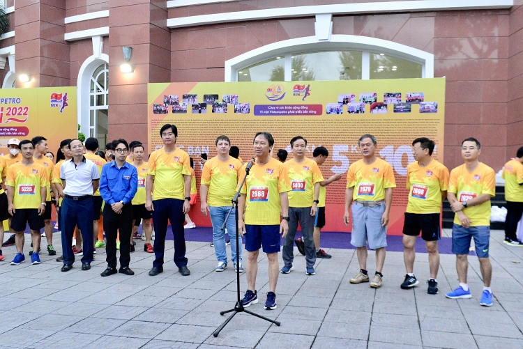 Vietsovpetro Run 2022 với chủ đề “Chạy Vì sức khỏe cộng đồng - Vì một Vietsovpetro phát triển bền vững” Chạy Vì sức khỏe cộng đồng - Vì một Vietsovpetro phát triển bền vững