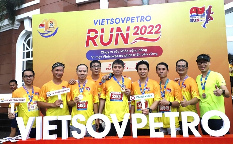 Chạy Vì sức khỏe cộng đồng   Vì một Vietsovpetro phát triển bền vững
