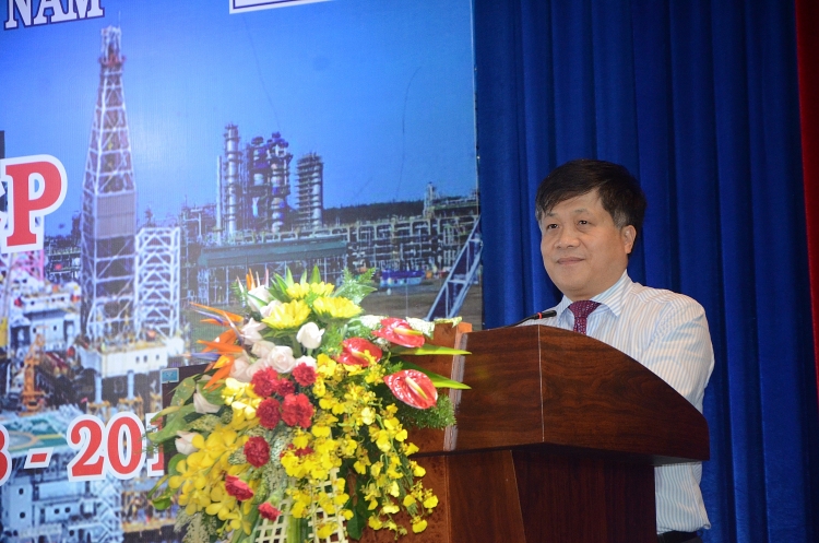 pvu to chuc le tot nghiep trao bang ky su khoa 3 va khai giang nam hoc 2018 2019