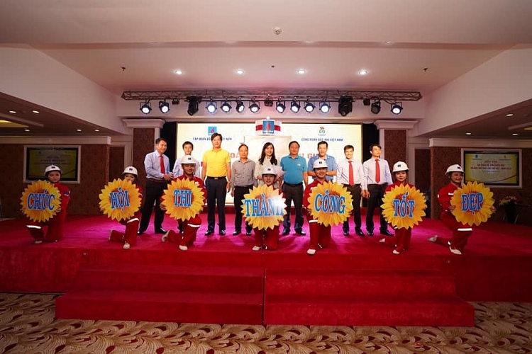 nhung hinh anh an tuong cua hoi thi an toan ve sinh vien gioi nganh dau khi lan viii nam 2019