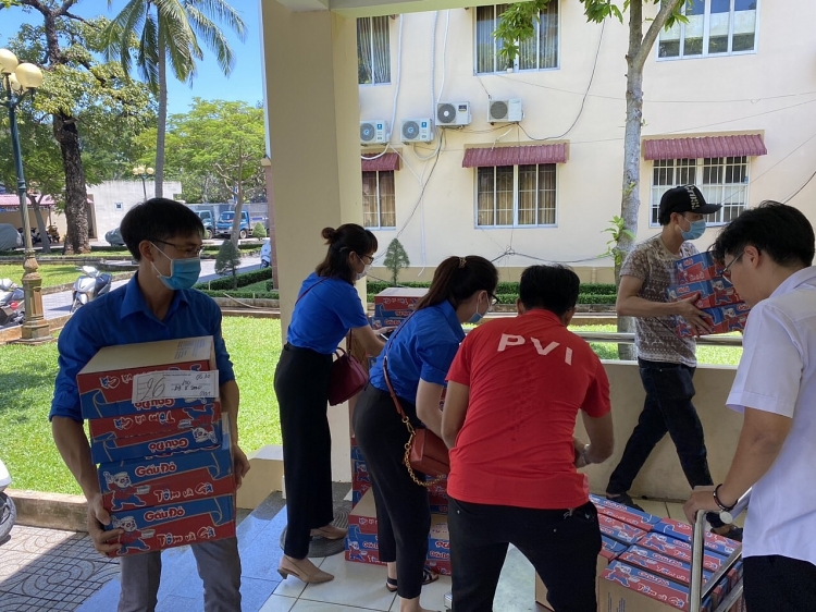 Tuổi trẻ Dầu khí Việt Nam với chương trình “Siêu thị 0 đồng” hỗ trợ người có hoàn cảnh khó khăn  tại T.P Vũng Tàu