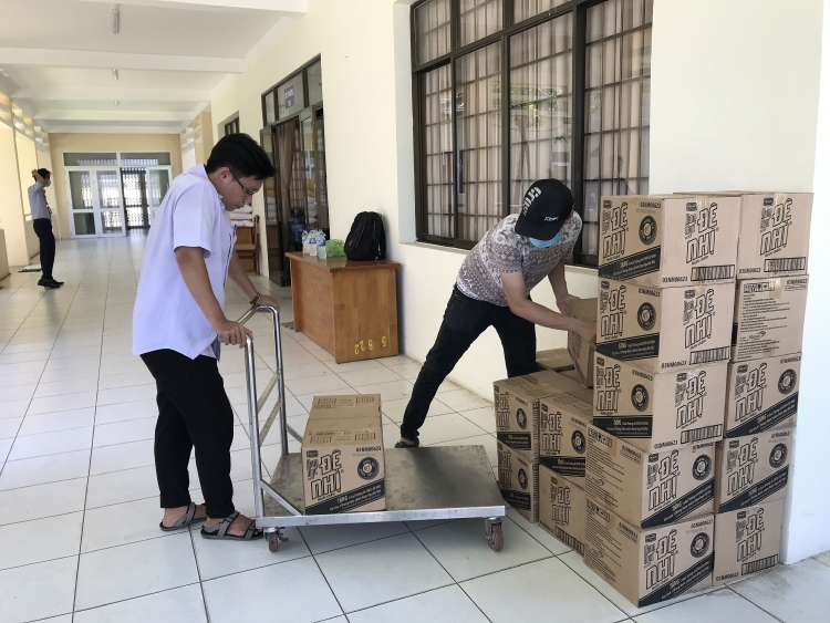 Tuổi trẻ Dầu khí Việt Nam với chương trình “Siêu thị 0 đồng” hỗ trợ người có hoàn cảnh khó khăn  tại T.P Vũng Tàu