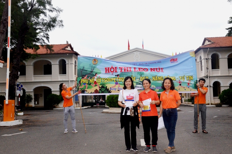 Ban Nữ công Vietsovpetro tổ chức hội thi “Leo núi vì sức khỏe cộng đồng năm 2020 Ban Nữ công Vietsovpetro tổ chức hội thi “Leo núi vì sức khỏe cộng đồng năm 2020