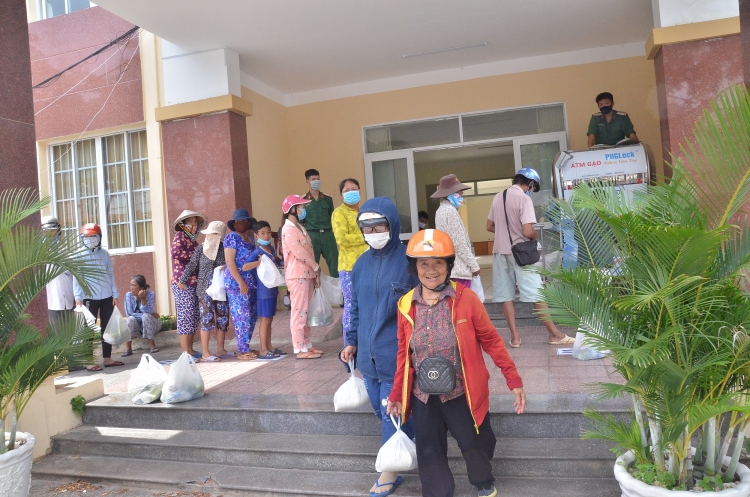 Siêu thị 0 đồng lan tỏa tình yêu thương