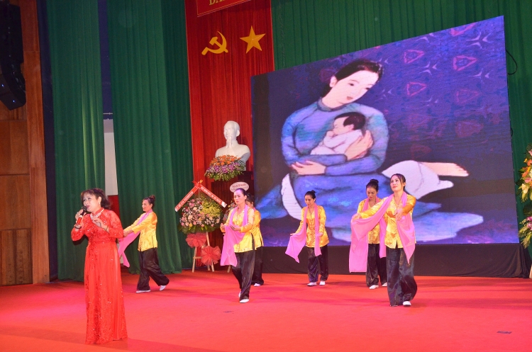 Phụ nữ Vietsovpetro lan toả yêu thương – Hạnh phúc, tự tin, tỏa sáng Phụ nữ Vietsovpetro hạnh phúc, tự tin tỏa sáng