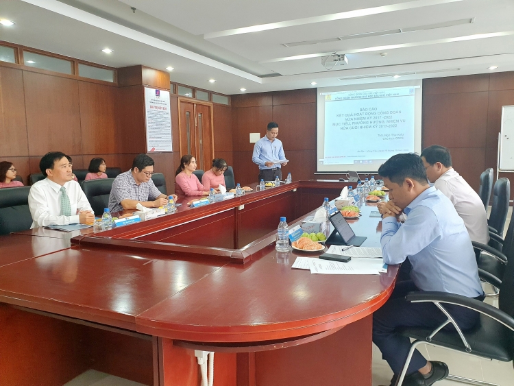 Công đoàn PVU tổ chức thành công Hội nghị sơ kết giữa nhiệm kỳ 2017-2022
