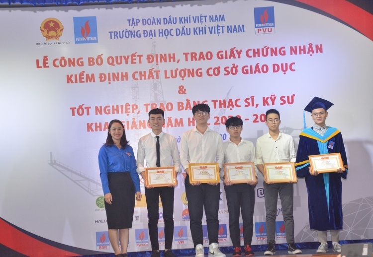 Đại học Dầu khí Việt Nam trao bằng Thạc sỹ -Kỹ sư, khai giảng năm học mới 2020-2021 Đại học Dầu khí Việt Nam khai giảng năm học mới 2020-2021 và trao bằng thạc sỹ, kỹ sư