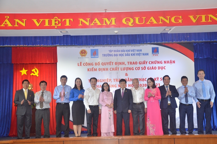 Đại học Dầu khí Việt Nam trao bằng Thạc sỹ -Kỹ sư, khai giảng năm học mới 2020-2021 Đại học Dầu khí Việt Nam khai giảng năm học mới 2020-2021 và trao bằng thạc sỹ, kỹ sư