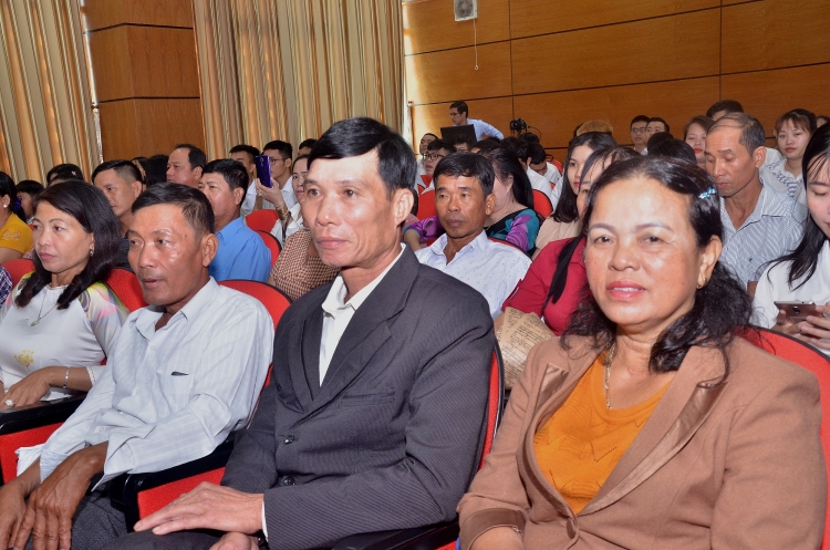 Đại học Dầu khí Việt Nam trao bằng Thạc sỹ -Kỹ sư, khai giảng năm học mới 2020-2021 Đại học Dầu khí Việt Nam trao bằng Thạc sỹ Kỹ sư, khai giảng năm học mới 2020-2021