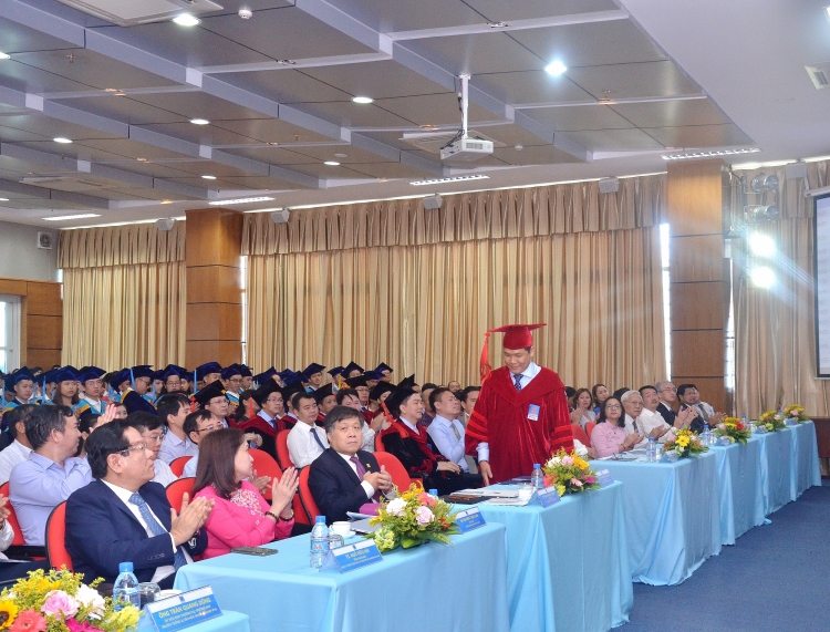 Đại học Dầu khí Việt Nam trao bằng Thạc sỹ -Kỹ sư, khai giảng năm học mới 2020-2021 Đại học Dầu khí Việt Nam trao bằng Thạc sỹ Kỹ sư, khai giảng năm học mới 2020-2021