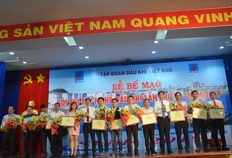 Bế mạc và trao giải Hội thi tay nghề Dầu khí lần thứ VI năm 2019 be mac va trao giai hoi thi tay nghe dau khi lan thu vi nam 2019