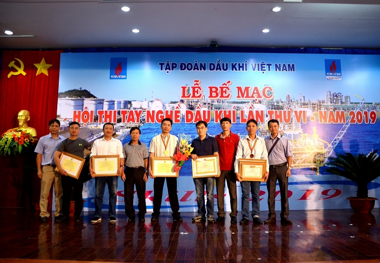 pv drilling gop phan xay dung doi ngu ky su cong nhan tay nghe cao