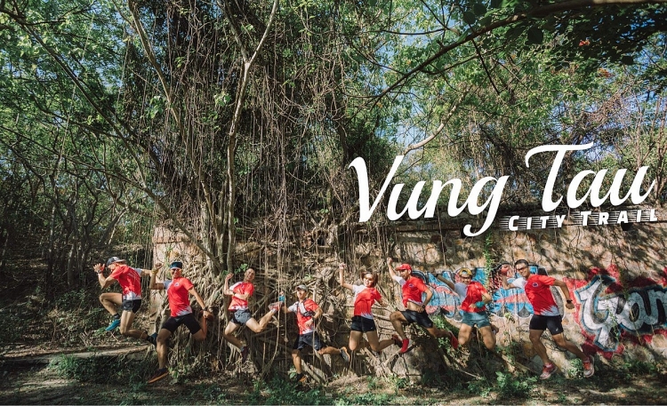 Họp báo công bố giải chạy bộ kết hợp leo núi với chủ đề 