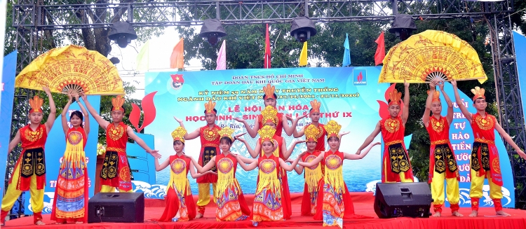 Sôi động và ý nghĩa với Lễ hội Văn hóa học sinh - sinh viên lần thứ IX