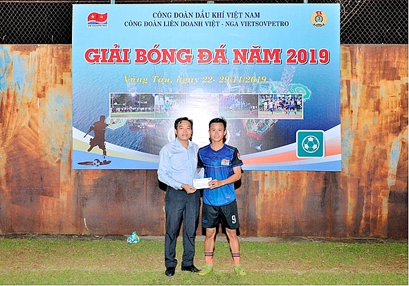 Vietsovpetro tổ chức thành công Giải bóng đá Nam năm 2019 vietsovpetro to chuc thanh cong giai bong da nam nam 2019