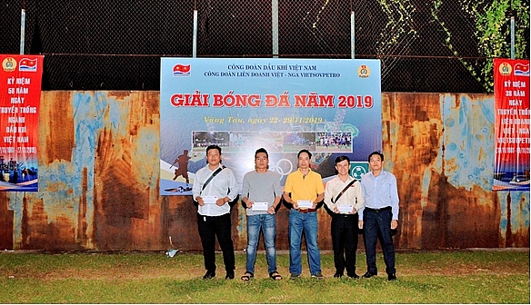Vietsovpetro tổ chức thành công Giải bóng đá Nam năm 2019 vietsovpetro to chuc thanh cong giai bong da nam nam 2019