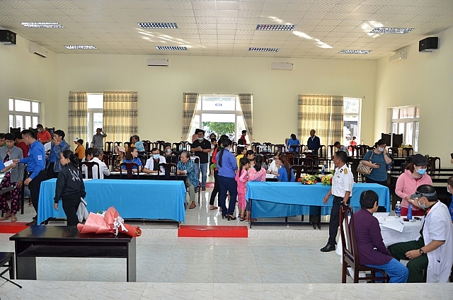 Vietsovpetro tổ chức chương trình khám bệnh từ thiện năm 2019 vietsovpetro to chuc chuong trinh kham benh tu thien nam 2019