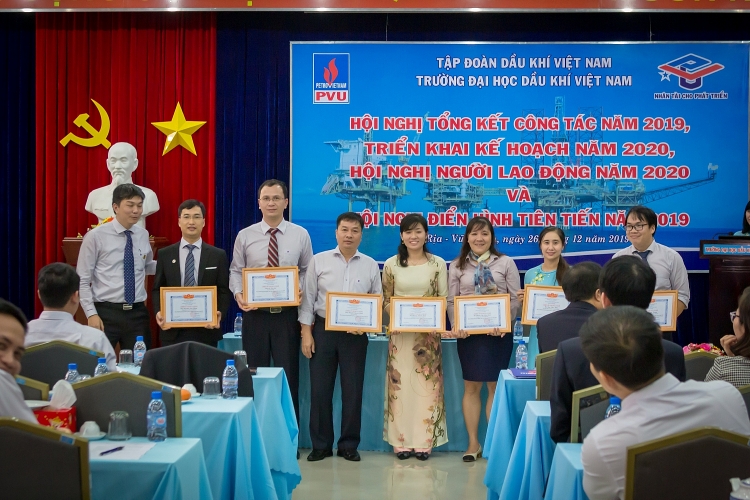 pvu to chuc thanh cong hoi nghi tong ket nam 2019 hoi nghi nguoi lao dong nam 2020