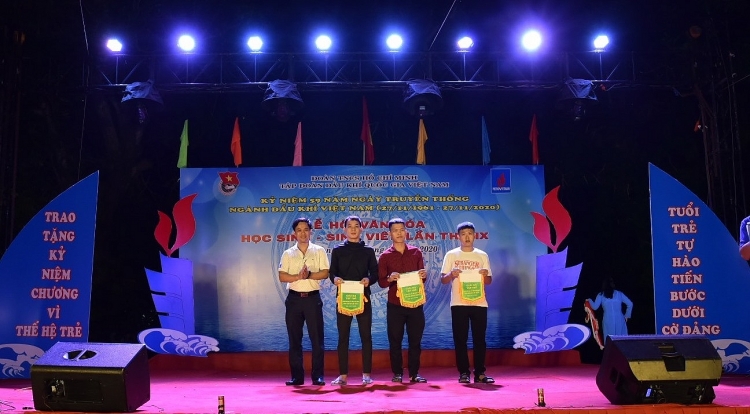 Chùm ảnh: Lễ hội Văn hóa học sinh – sinh viên lần thứ IX