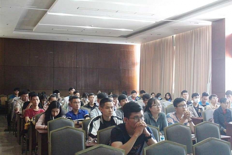 PVU tổ chức nói chuyện Chuyên đề Tổng quan về ngành công nghiệp khí Việt Nam