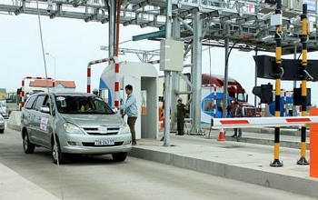 Tổng cục Đường bộ bị phê bình vì cự ly trạm thu phí
