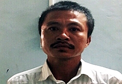 nguoi dan ong o mien tay dim chet tinh dich duoi song