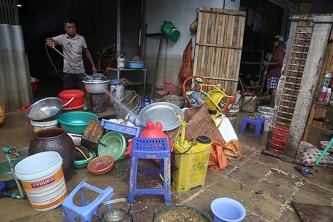 hon 400 ngoi nha o tp ha giang ngap bun sau lu