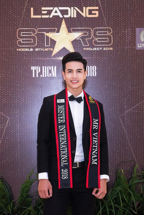 ngoi sao danh vong trinh bao duoc cap phep du thi mr international 2019