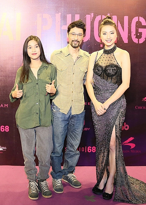 fan viet xot xa truoc hinh anh tieu tuy cua johnny tri nguyen