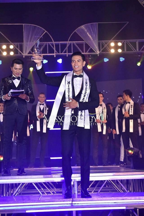 dai dien viet nam trinh bao dang quang mr international 2019