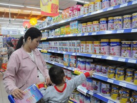 Vụ giá sữa tăng cao: Tiến hành thanh tra 5 “ông lớn”