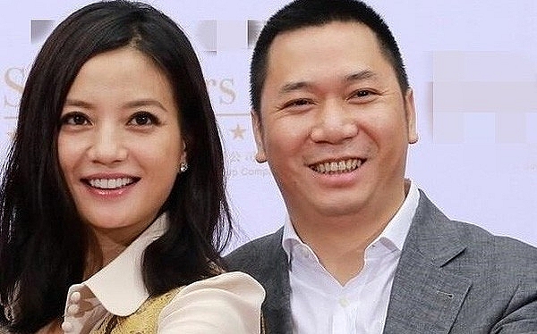 trieu vy phi pheo thuoc la gia nua tieu tuy khien fan lo lang
