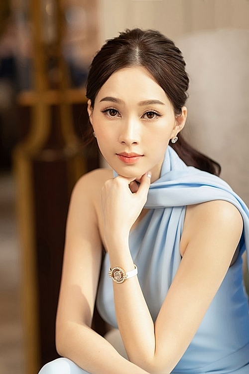 ngoc trinh gay bat ngo khi lot top 100 guong mat dep nhat chau a