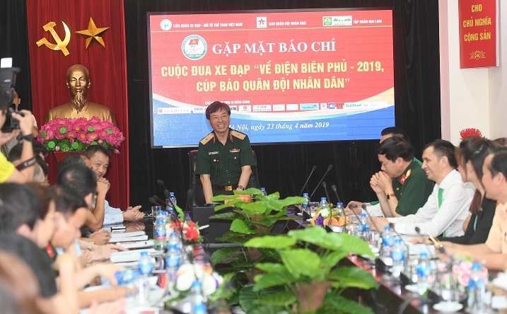 Sôi nổi cuộc đua xe đạp “Về Điện Biên Phủ - 2019”