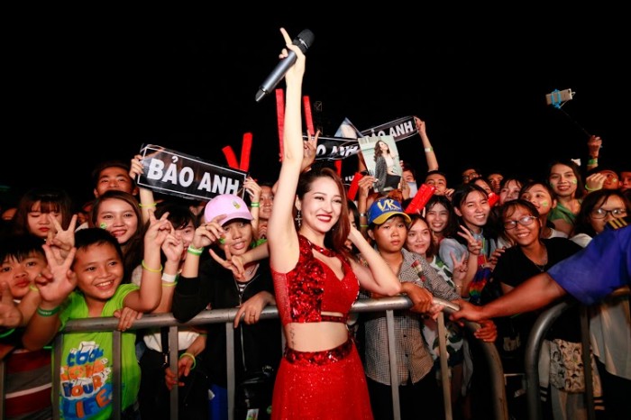 son tung mang giai nhiet mua he den pho bien nha trang