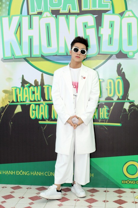 son tung m tp va chuan dep trai khong do doc la o nha trang