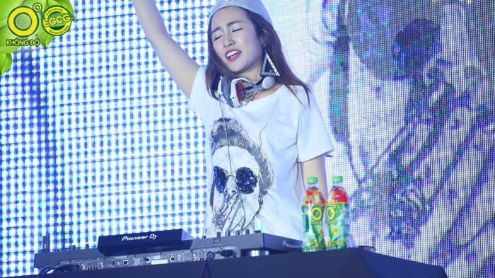 hoang ton lai tan tinh fangirl son tung lam b boy tren san khau giai nhiet mua he