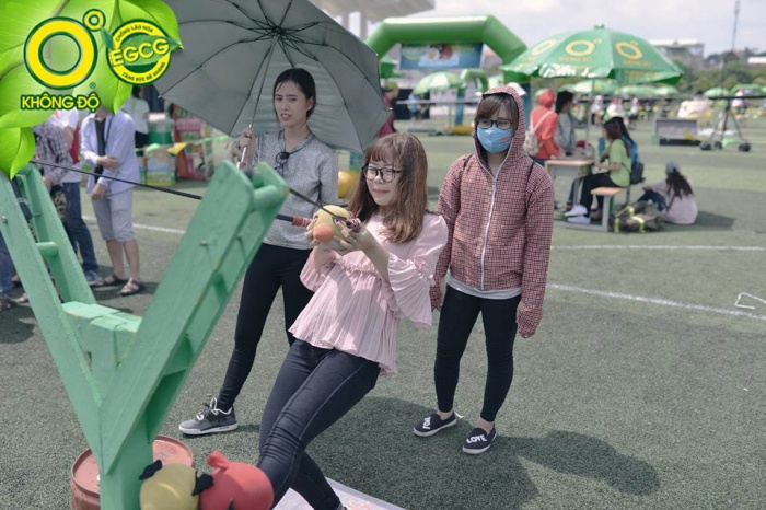 hoang ton lai tan tinh fangirl son tung lam b boy tren san khau giai nhiet mua he